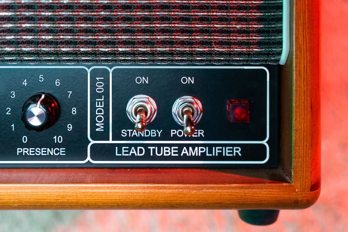 Tube vs solid state amps