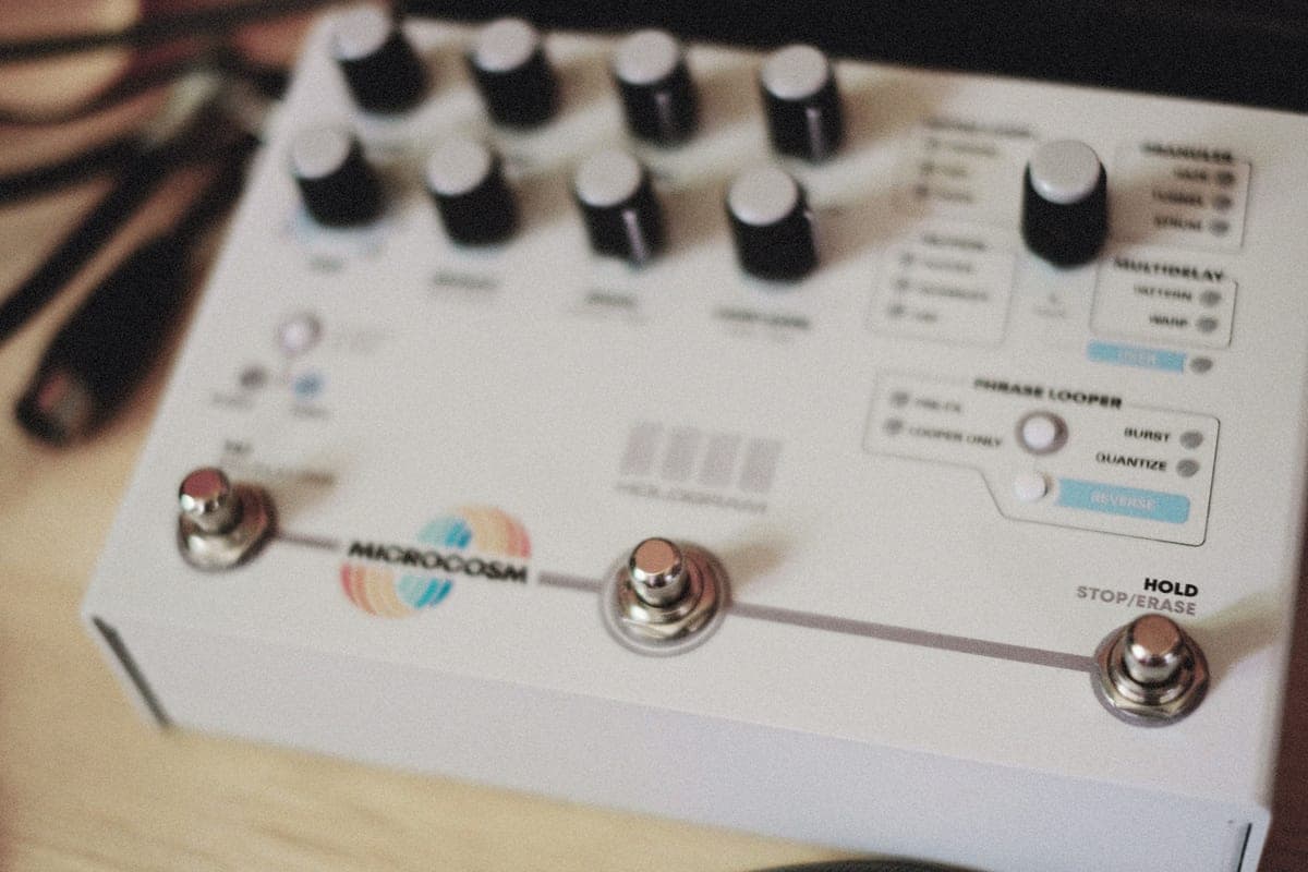 Pedal order: what changes and what does not